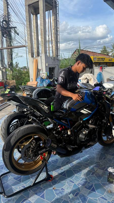 BSK RACING (1/8)