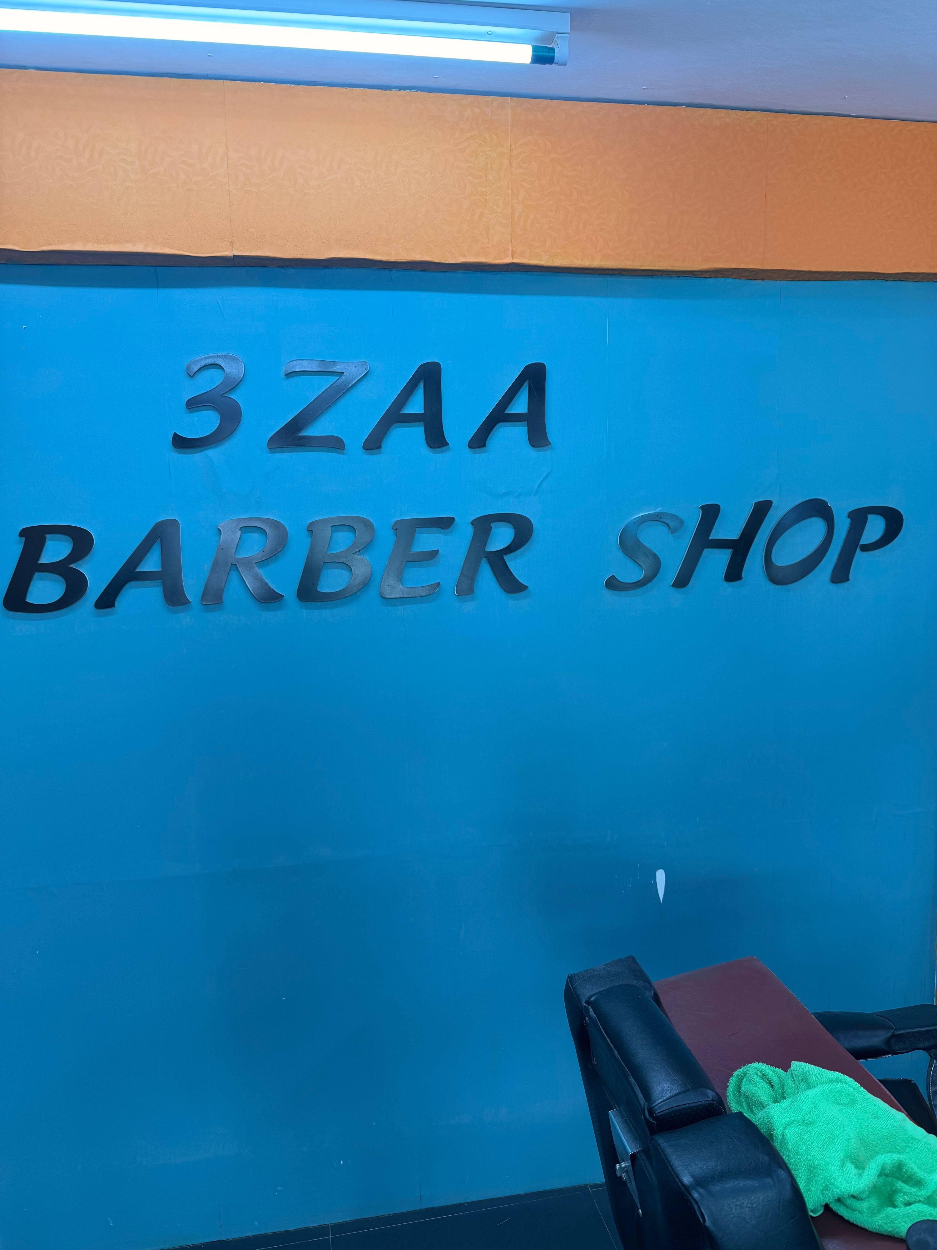 ร้านคัดผมชาย 3Zaa