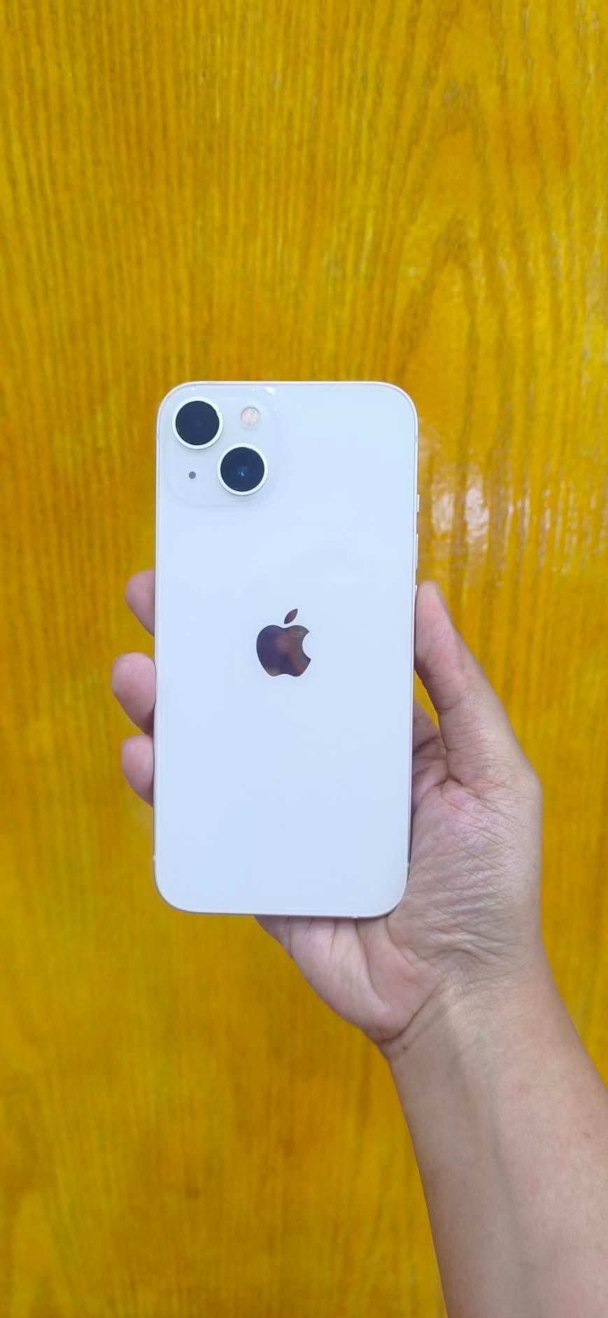 iPhone 13 (1/6)