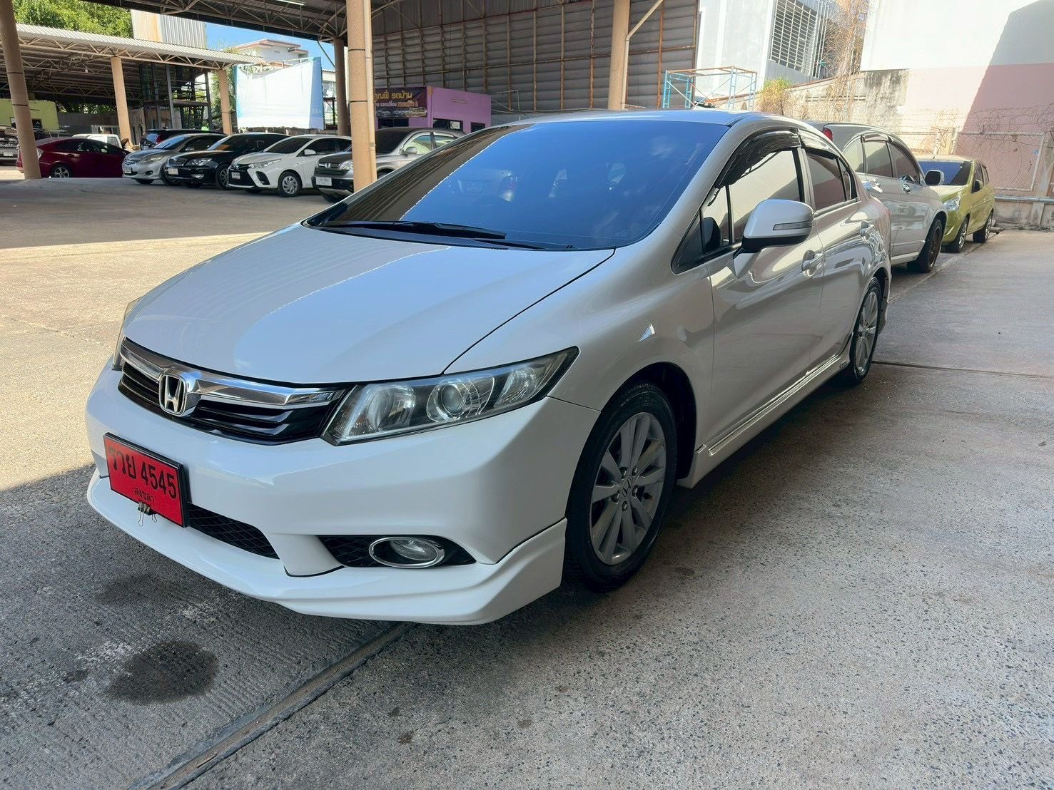 Honda civic auto1.8E 2012 (1/10)
